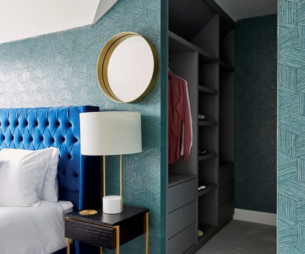 Walk-in wardrobe, Broxbourne