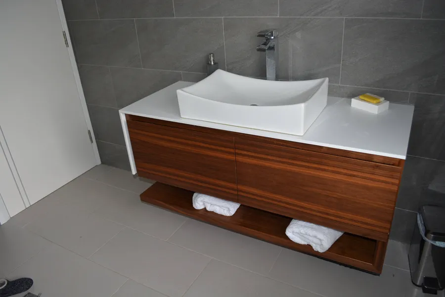 Bespoke vanity unit