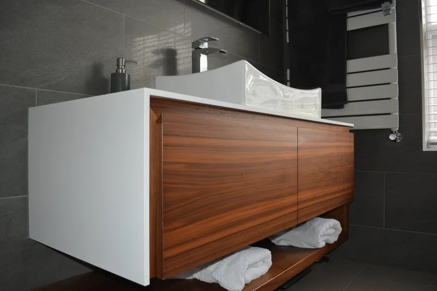 Bespoke vanity unit
