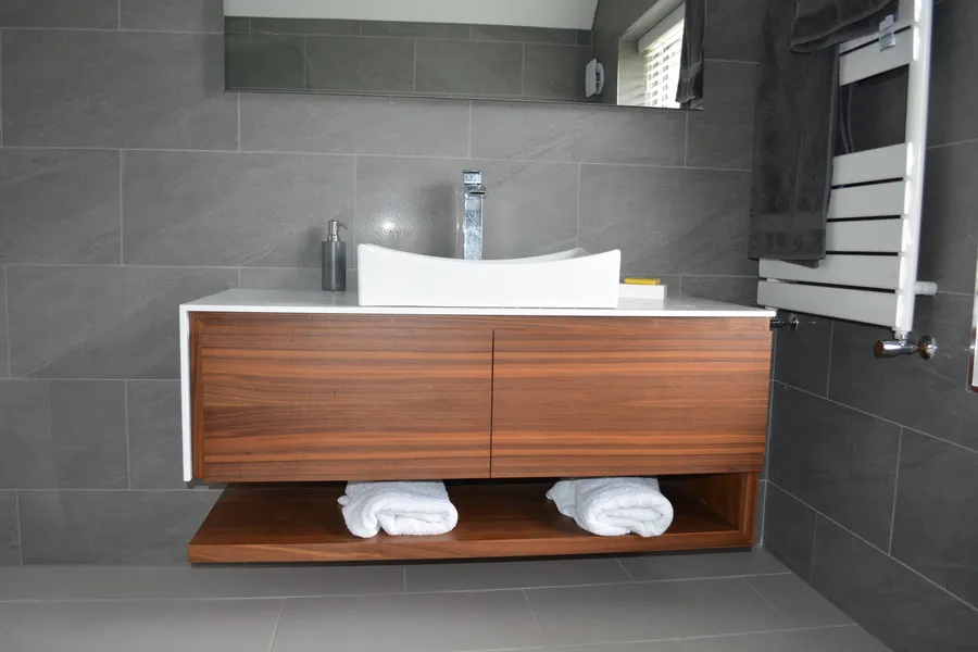 Bespoke vanity unit