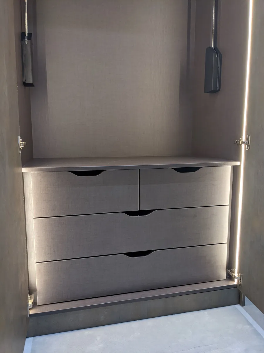Walk-in wardrobe