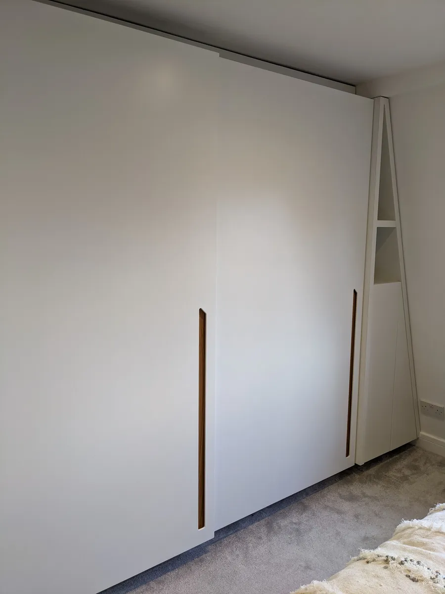 Sliding wardrobe