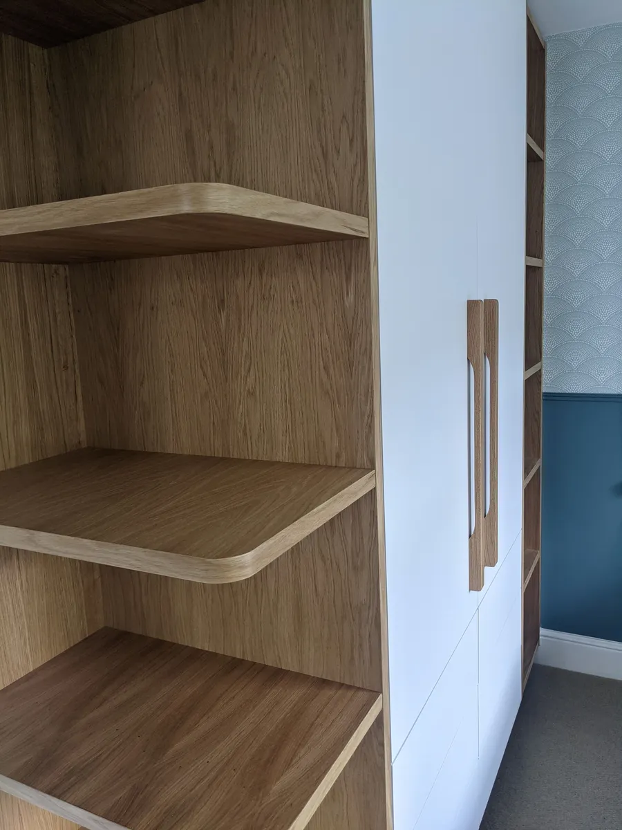 Oak shelving & cupboard