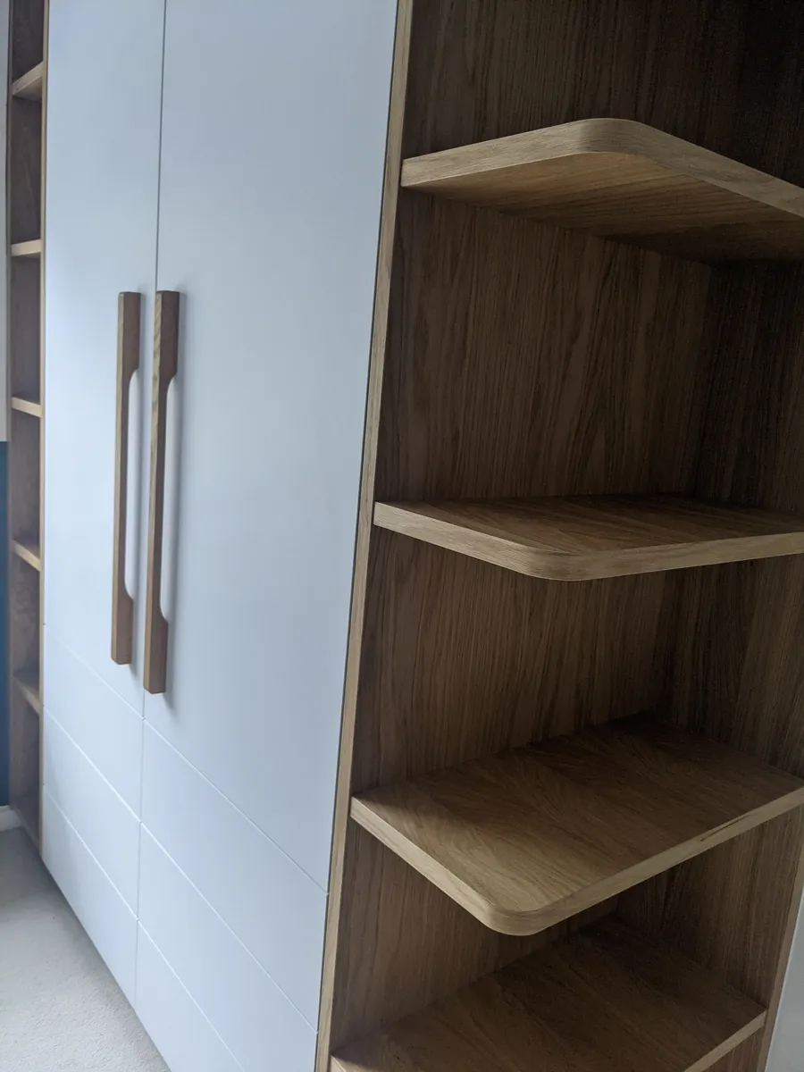 Oak shelving & cupboard
