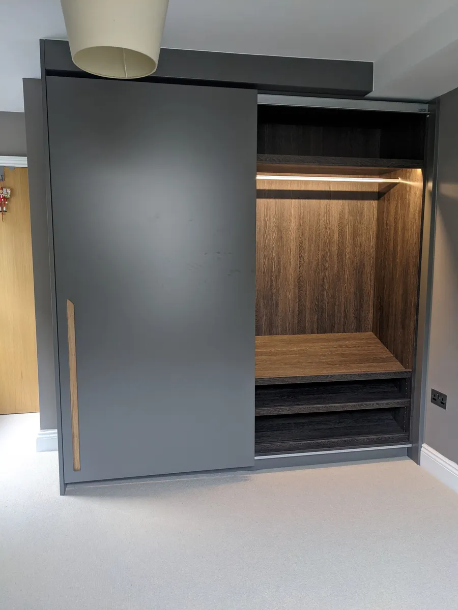 Sliding door wardrobe