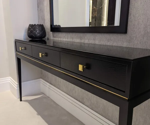 Dressing table, Chigwell