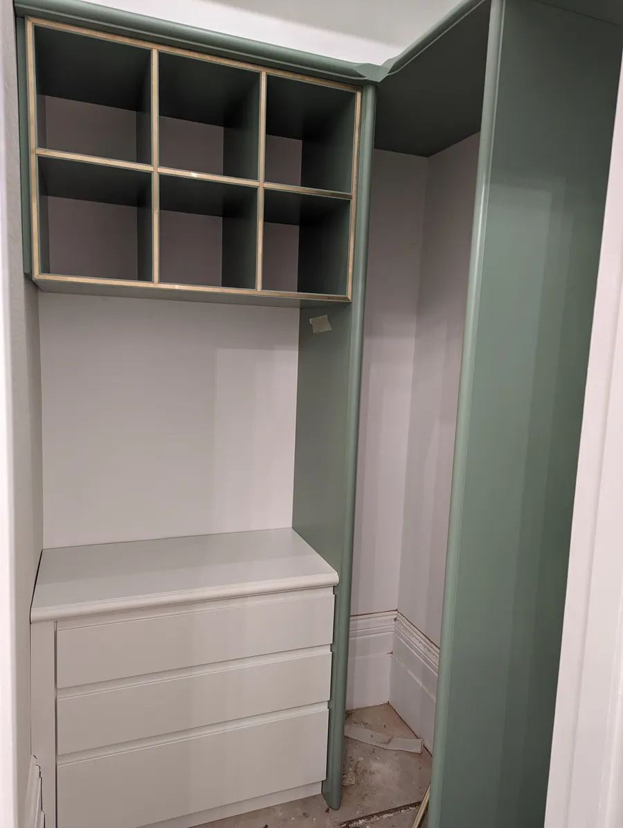Walk-in wardrobe