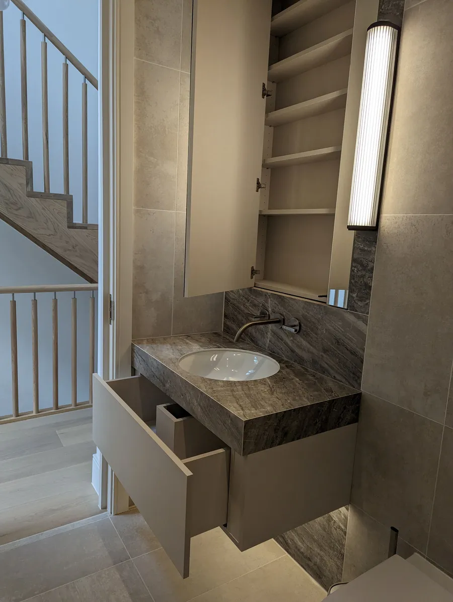 Bathroom unit