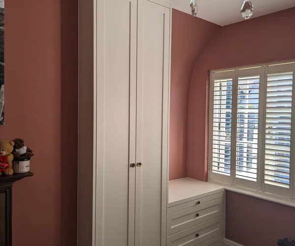 Alcove wardrobe, Muswell hill