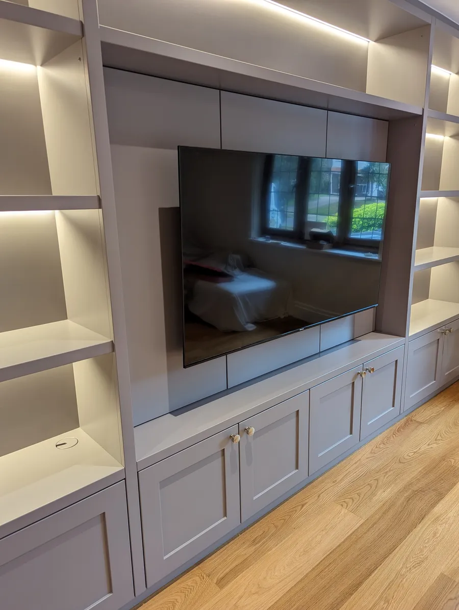 Media unit