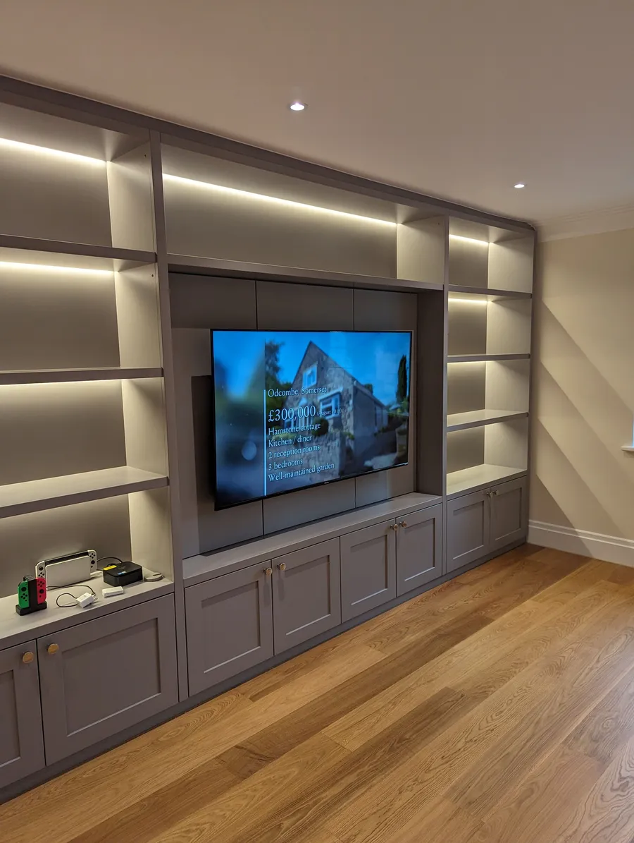 Media unit