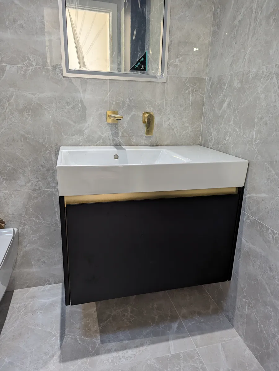 Bathroom unit