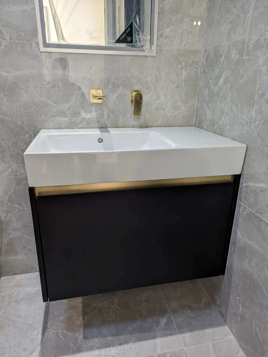Bathroom unit