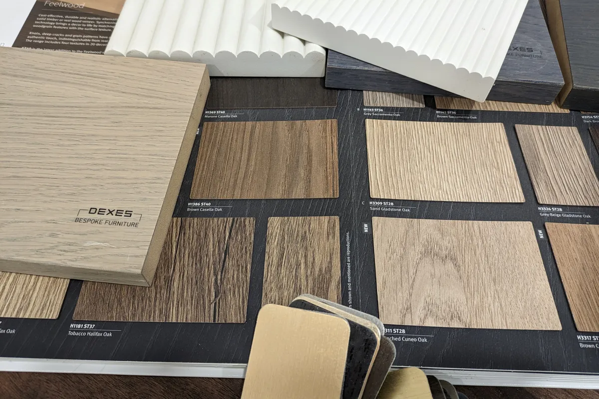 fitted wardrobe feature 2 image