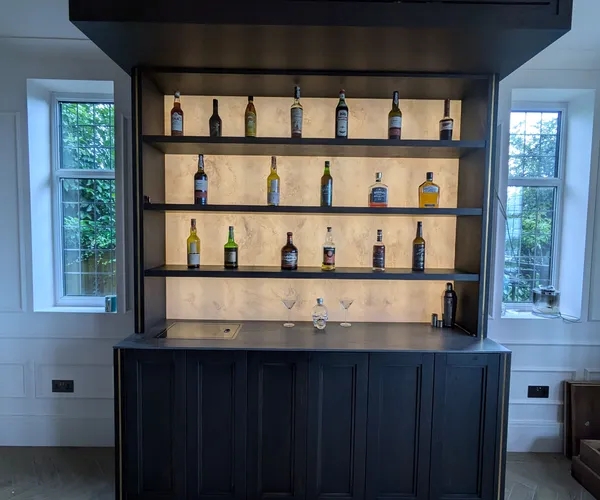 Drinks Bar, Mill Hill