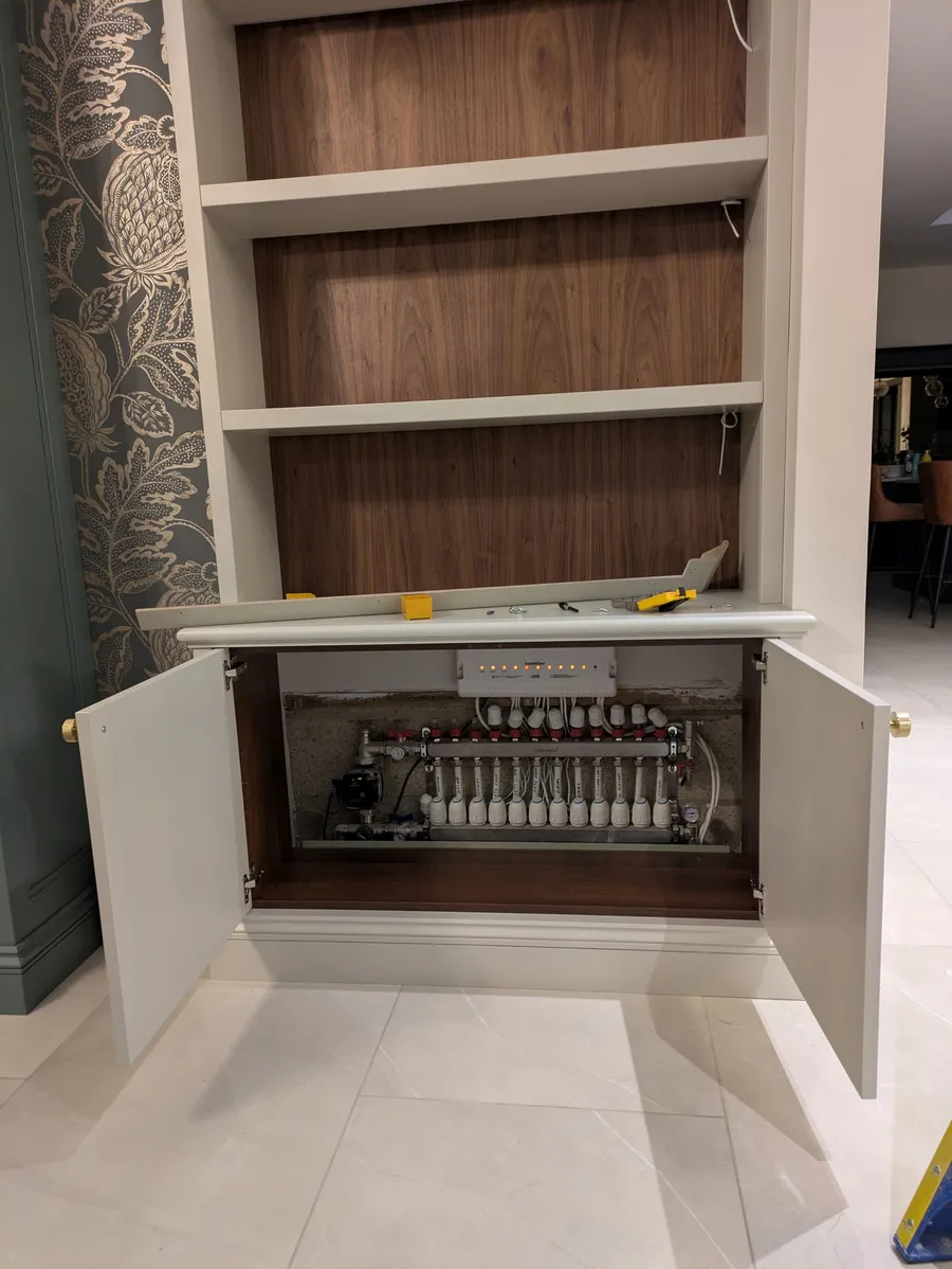 Traditional alcove unit