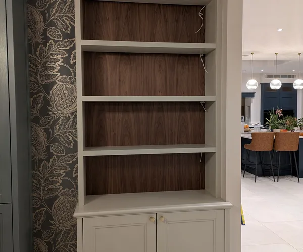 Traditional alcove unit, Woodford