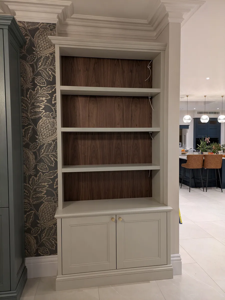 Traditional alcove unit