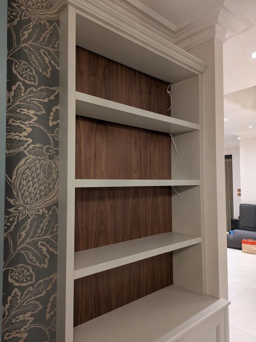 Traditional alcove unit
