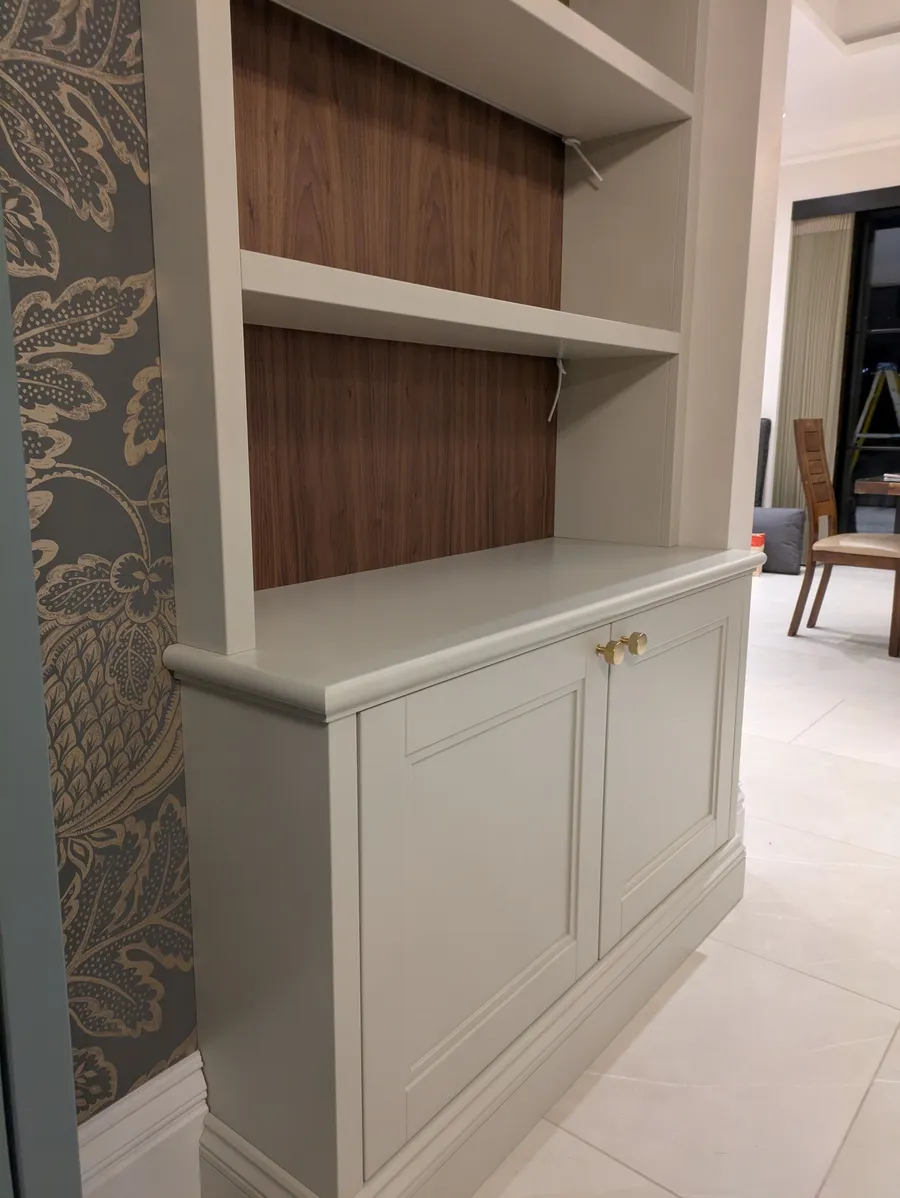 Traditional alcove unit