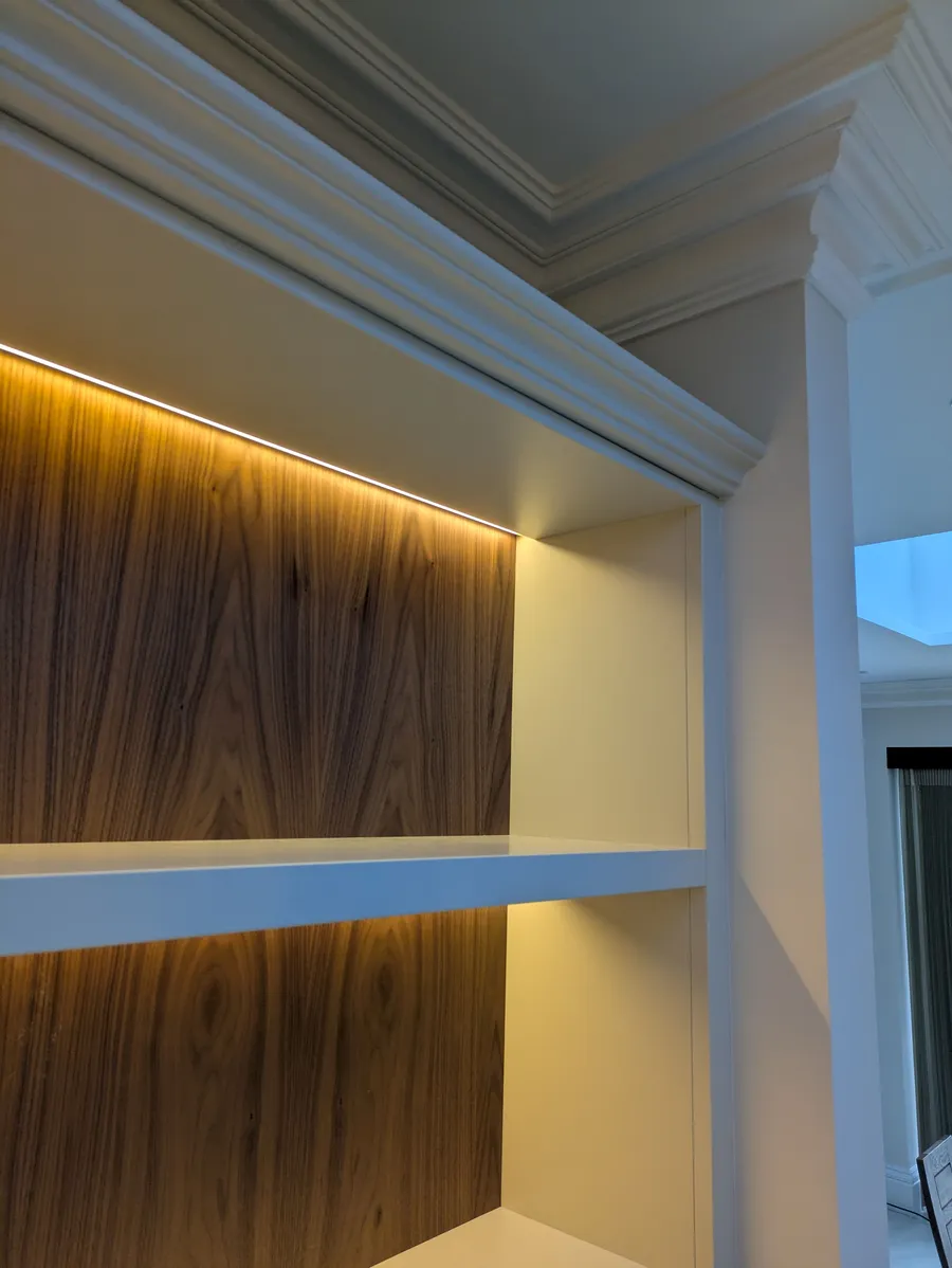 Traditional alcove unit