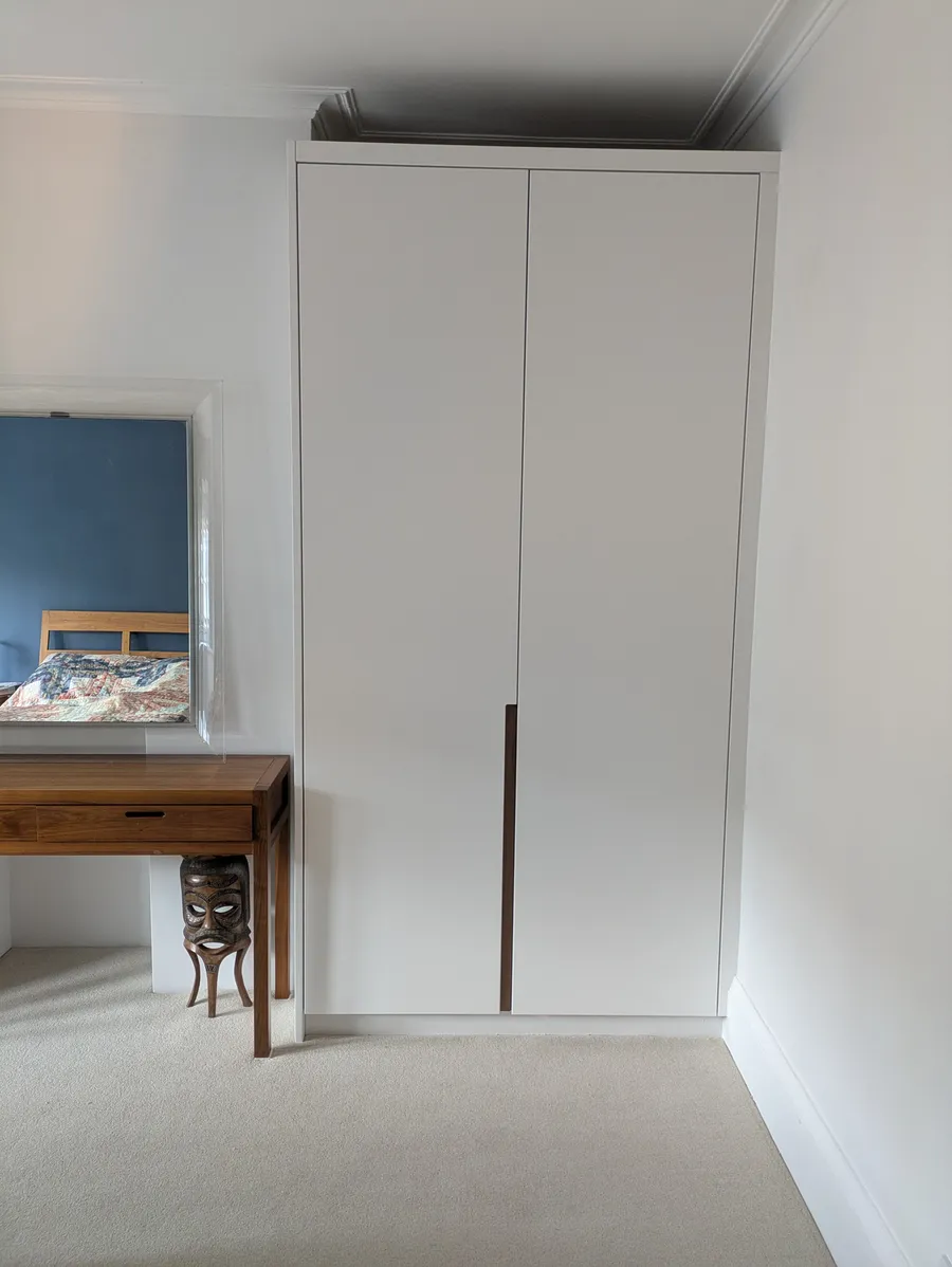 Alcove wardrobes