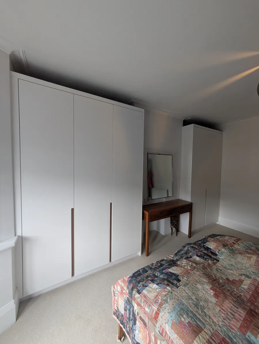Alcove wardrobes