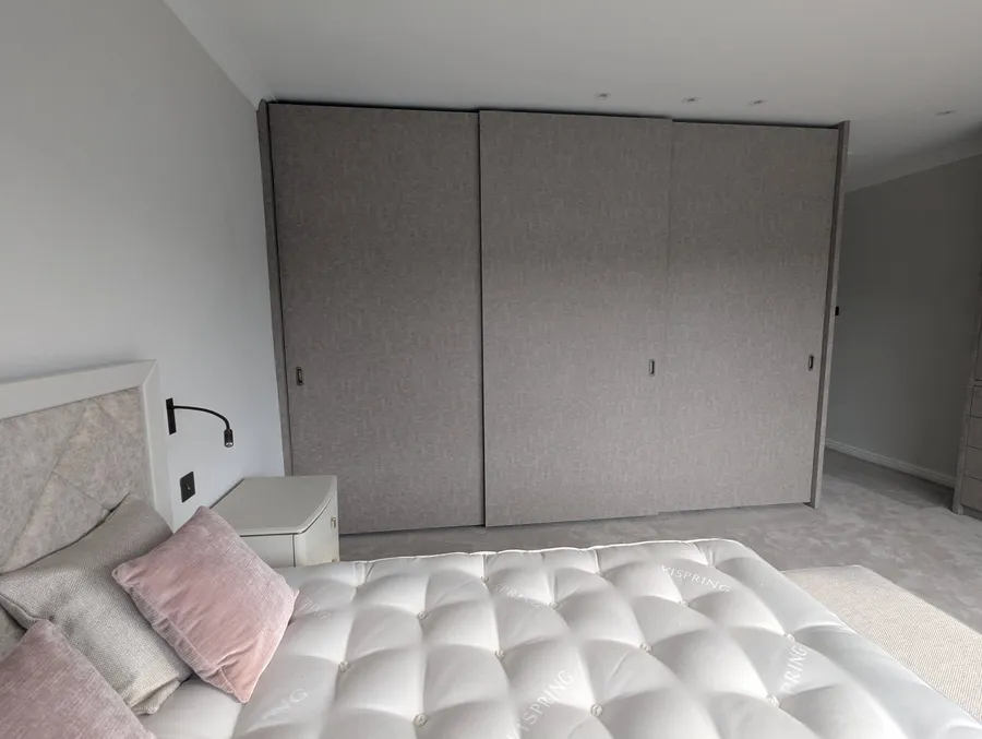 Sliding door wardrobe