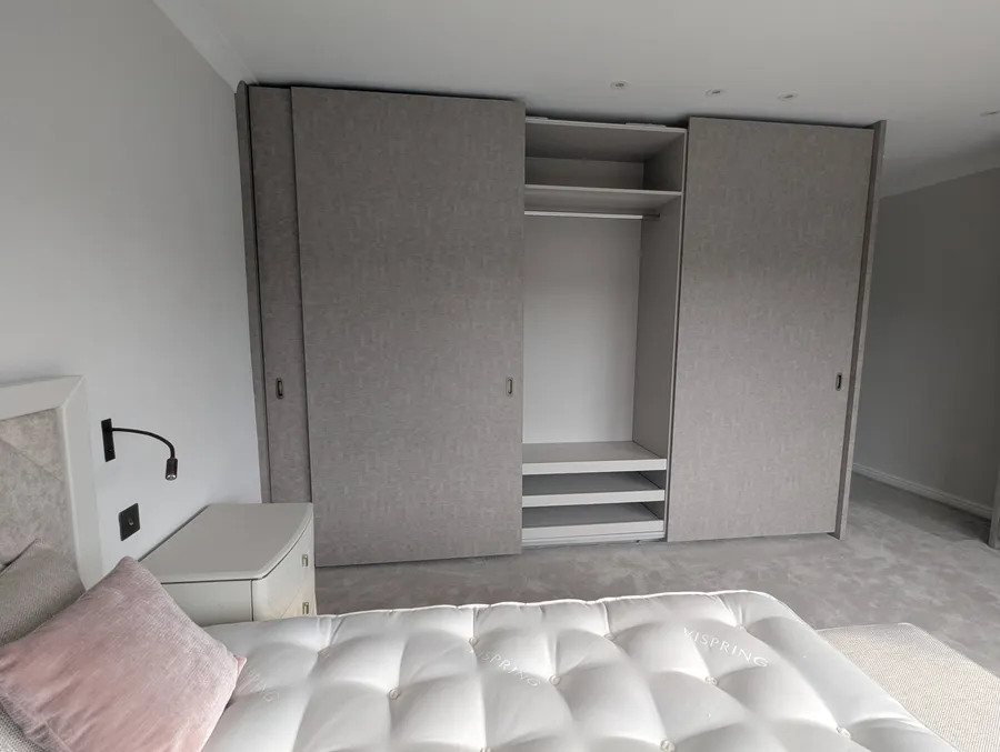 Sliding door wardrobe