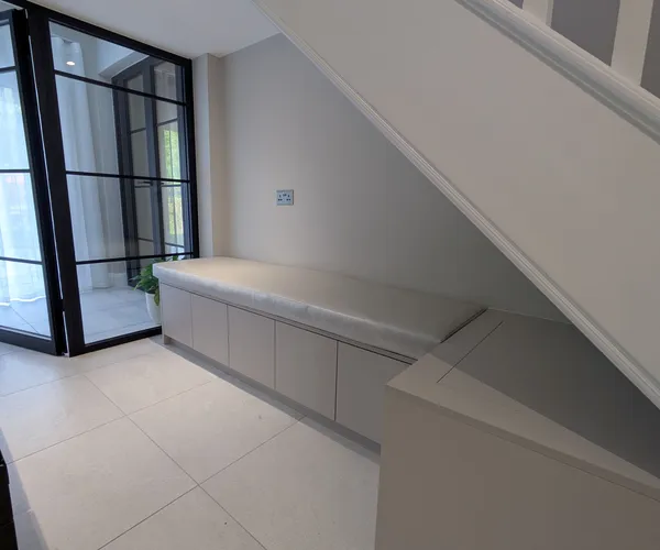 Under stairs seating, Edgware