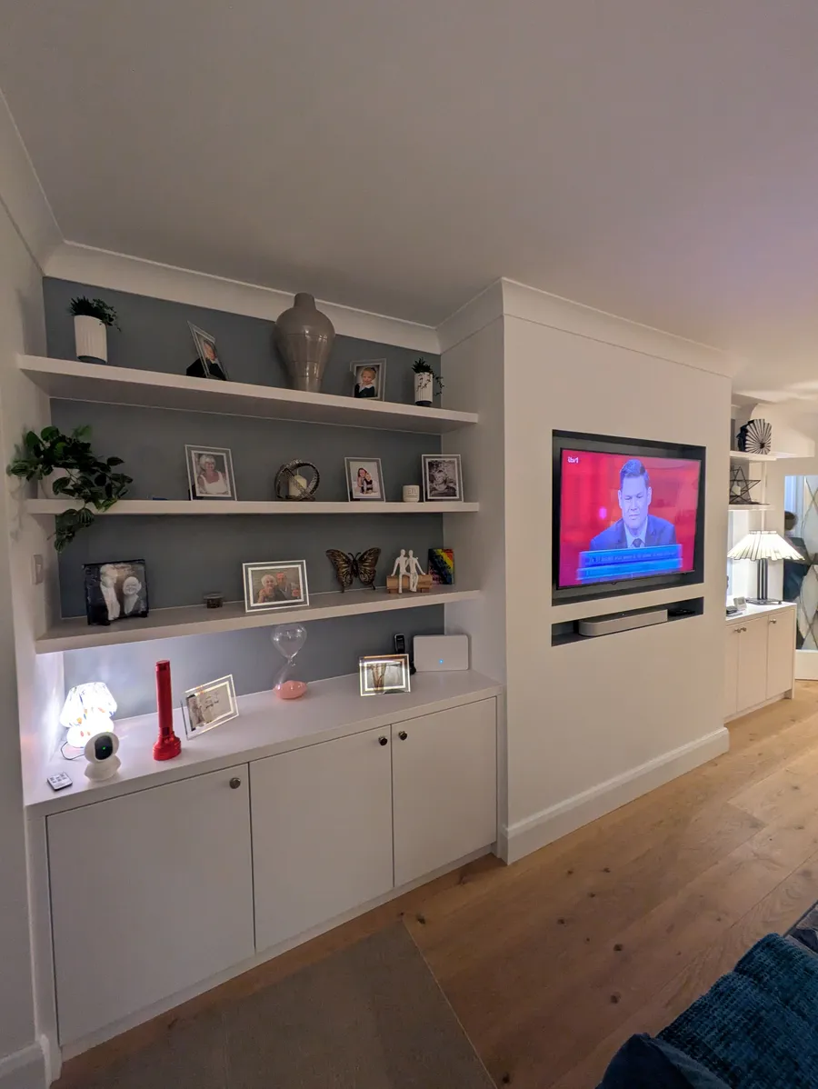 Alcove units