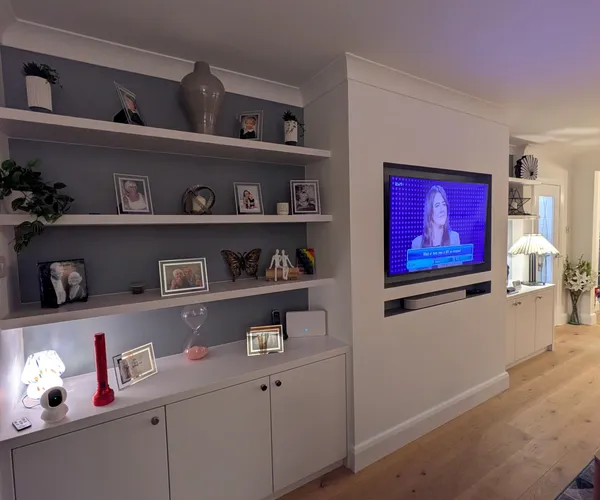 Alcove units, Epsom