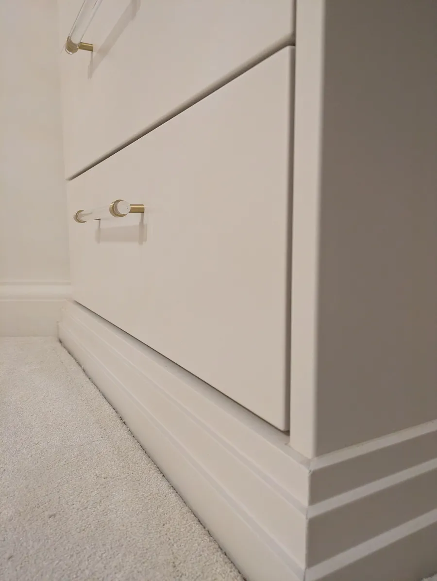 Dressing table