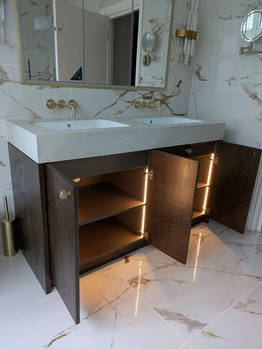 Bathroom vanity