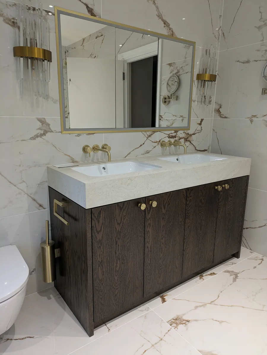 Bathroom vanity