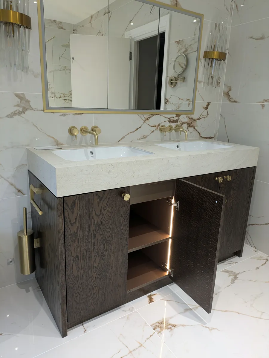 Bathroom vanity