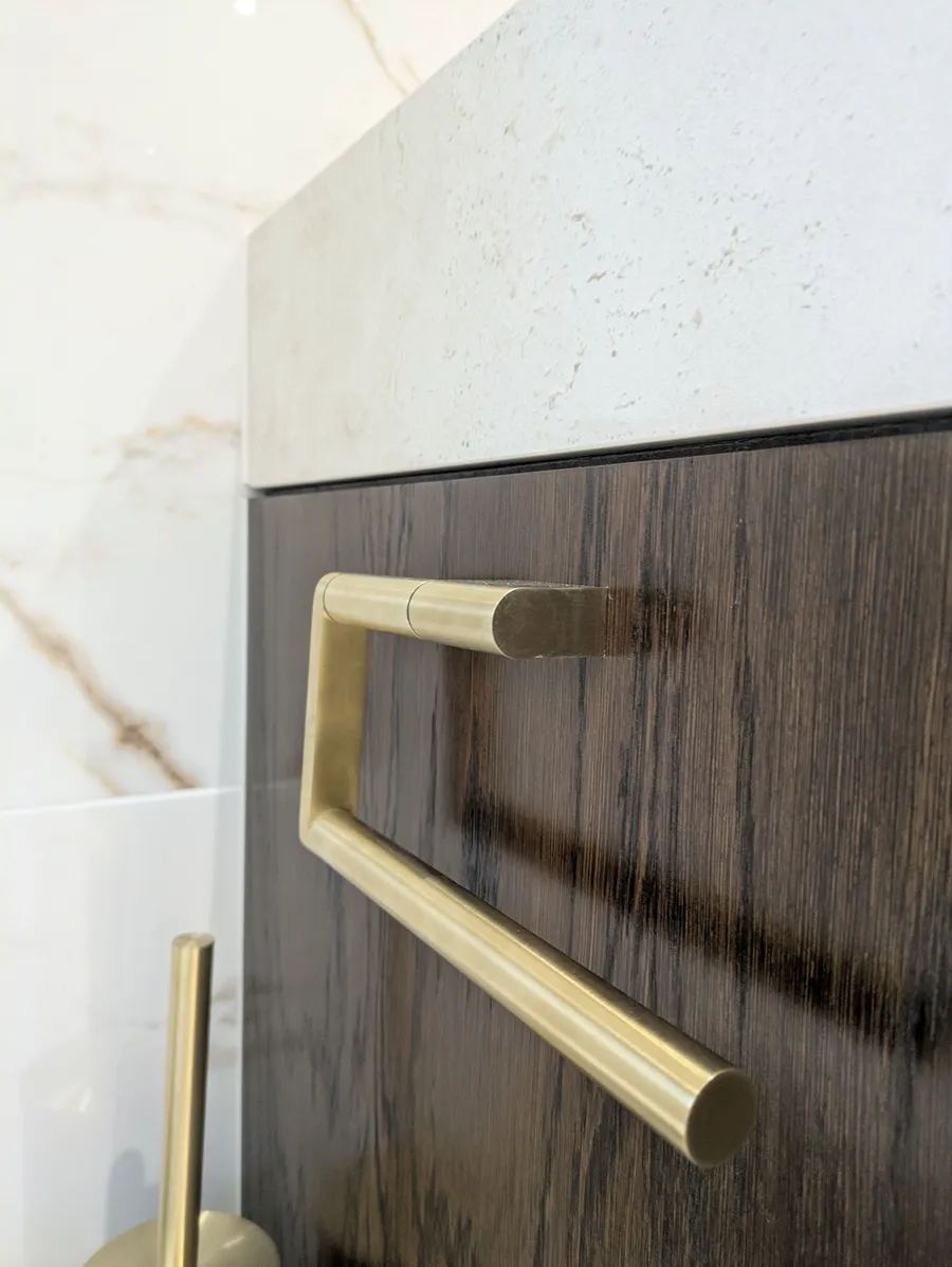 Bathroom vanity